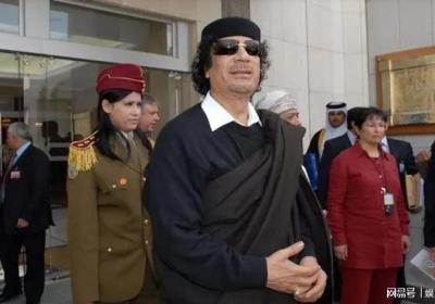 1982年卡扎菲访华，态度傲慢无礼，邓小平一句话令其颜面尽失