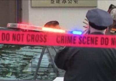 现场报道：不明人士冲击中国驻美领馆遭击毙，现场华人恐慌
